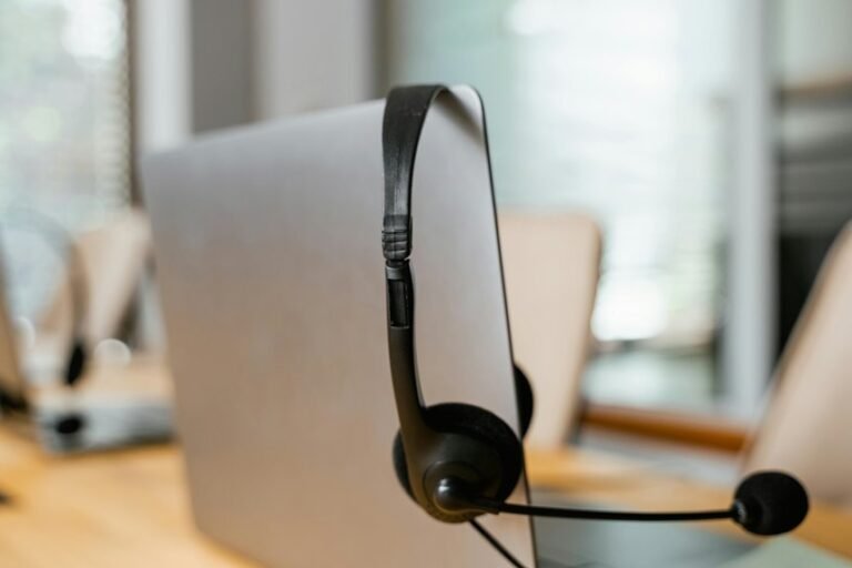 support hotline customer help